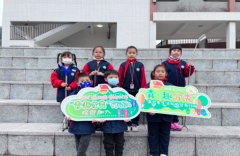 永兴龙山小学：三年级2009班开展捡垃圾环保志愿活动