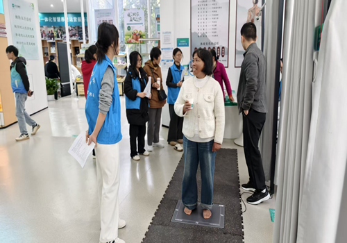 У߷СƼ볤ɳҽѧԺ佡(ͼ2)